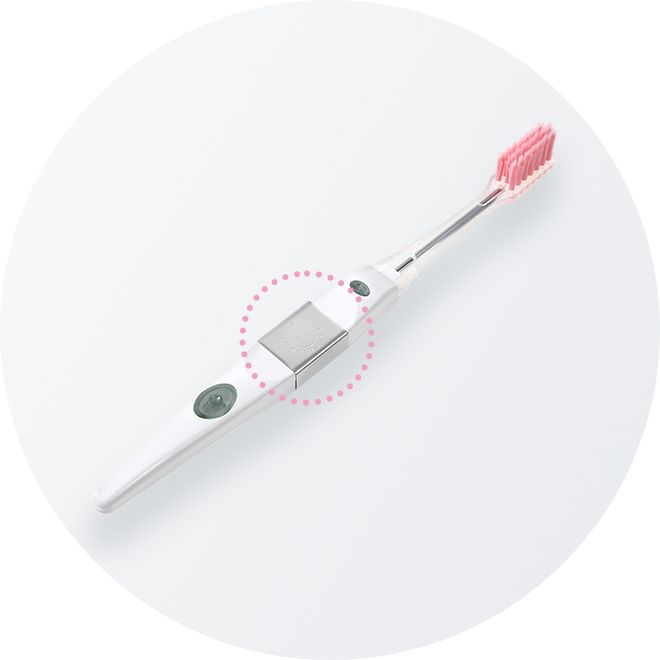 グリップ部分の電池パネルを図示した画像